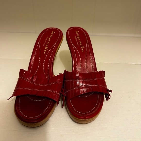 Bettye Muller Wedge Size 5.5 - Picture 2 of 4